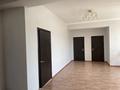 Отдельный дом · 5 комнат · 300 м² · 10 сот., мкр Шубар 19/2 — Ондасынова 36 за 2.5 млн ₸ в Астане, Есильский р-н — фото 13