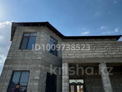 Отдельный дом · 8 комнат · 300 м² · 8 сот., ЖМ Сайрам за 700 000 〒 в Шымкенте, Каратауский р-н