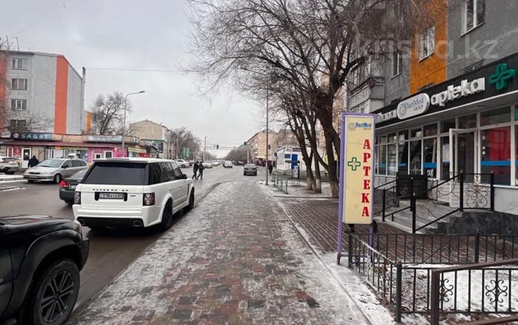 Свободное назначение, офисы, склады, салоны красоты, медцентры и аптеки, образование, кабинеты и рабочие места · 30 м² за 250 000 〒 в Конаеве — фото 2