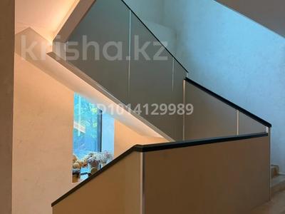 4-бөлмелі пәтер · 220 м² · 2/3 қабат, Кербулакская 2/3, бағасы: 210 млн ₸ в Алматы, Медеуский р-н