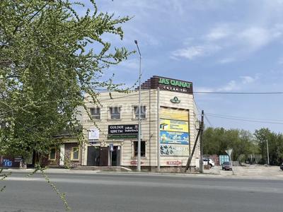 Свободное назначение, офисы, магазины и бутики, общепит, салоны красоты, фитнес и спорт, медцентры и аптеки, образование, развлечения, конференц-залы, кабинеты и рабочие места, студии · 250 м² за 1 млн 〒 в Семее