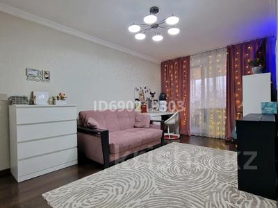 2-бөлмелі пәтер · 43.2 м² · 5/5 қабат, мкр Михайловка , К. Аманжолова — Салон красоты Валери, гост. Чайка, бағасы: 23 млн ₸ в Караганде, Казыбек би р-н