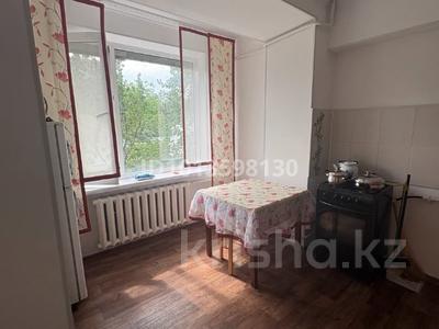 1-бөлмелі пәтер · 35 м² · 2/5 қабат, мкр Казахфильм, Мартебе 16 — Аль-Фараби - Гагарина, бағасы: 250 000 ₸ в Алматы, Бостандыкский р-н