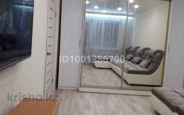 1-комнатная квартира · 34 м² · 4/5 этаж, Ауэзова 83а — Магазин Нива за 10 млн ₸ в Аксу — фото 2
