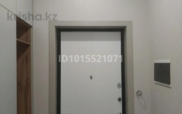 2-комнатная квартира · 72 м² · 3/13 этаж, Тауелсиздик 60 за 400 000 ₸ в Астане, Алматы р-н — фото 2