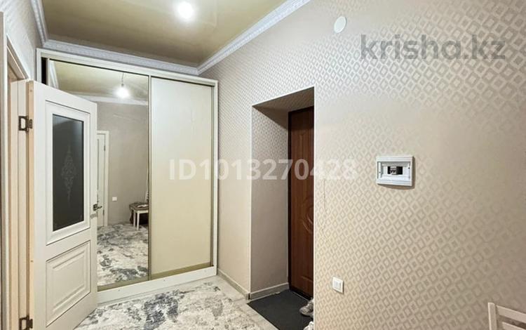 1-комнатная квартира · 45 м² · 8/10 этаж, мкр. Алтын орда, Баишева 7а корпус 2 за 23.5 млн ₸ в Актобе — фото 2