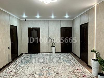 Отдельный дом · 5 комнат · 120 м², мкр Северо-Запад 110 — Утегенова за 500 000 〒 в Шымкенте, Абайский р-н