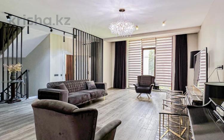 6-комнатная квартира · 400 м² · 2/4 этаж, мкр Горный Гигант 2 — Жамакаева за 2.2 млн ₸ в Алматы, Медеуский р-н — фото 87