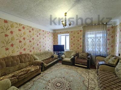 2-комнатная квартира · 65 м² · 2/4 этаж, Майкудук, Магнитогорская 38 — ДК- Спартак за 11.4 млн ₸ в Караганде, Алихана Бокейханова р-н
