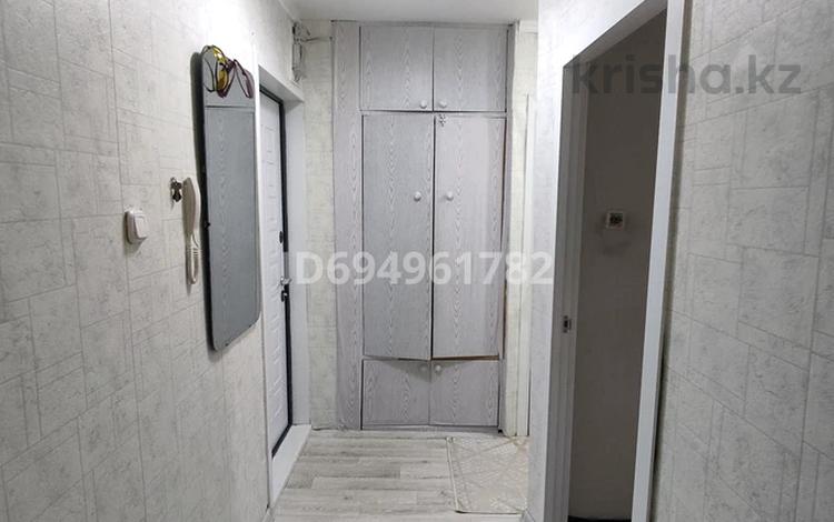 3-комнатная квартира · 60 м² · 3/5 этаж, Мәңгілік Ел 23 — В центре города за 15 млн ₸ в Сатпаев — фото 6