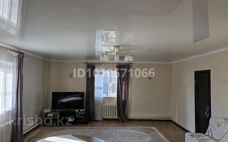 Жеке үй · 4 бөлме · 175.8 м² · 10 сот., Амир темир — Макатаева, бағасы: 32 млн 〒 в Караоткеле — фото 2