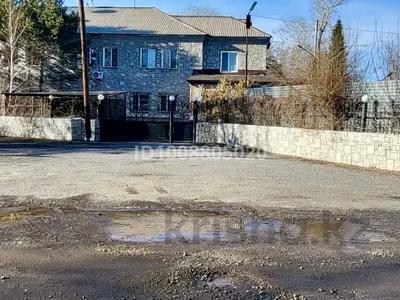 5-бөлмелі пәтер · 320 м² · 1/2 қабат, мкр Михайловка , Коммунальная 1 Б, бағасы: 50 млн 〒 в Караганде, Казыбек би р-н