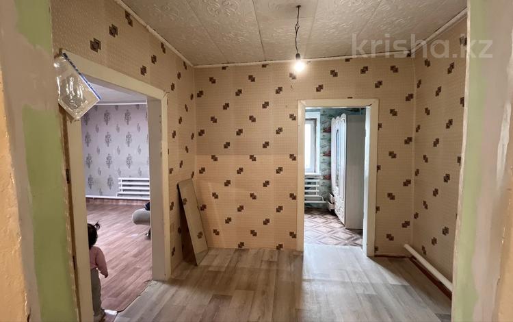 Отдельный дом · 2 комнаты · 50 м² · 4 сот., Акку 2 — Петровского за 9.5 млн ₸ в Уральске — фото 2