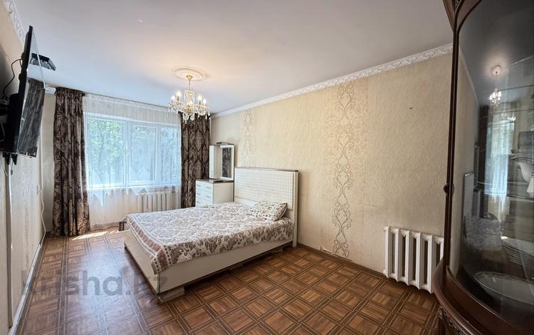 3-комнатная квартира · 63 м² · 4/5 этаж, мкр Орбита-3 21 за 45.5 млн ₸ в Алматы, Бостандыкский р-н — фото 2