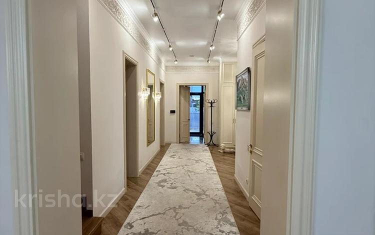 Үйдің бір бөлігі · 5 бөлме · 290 м² · 5 сот., мкр Пригородный — Кабанбай батыра, бағасы: 279 млн 〒 в Астане, Есильский р-н — фото 2