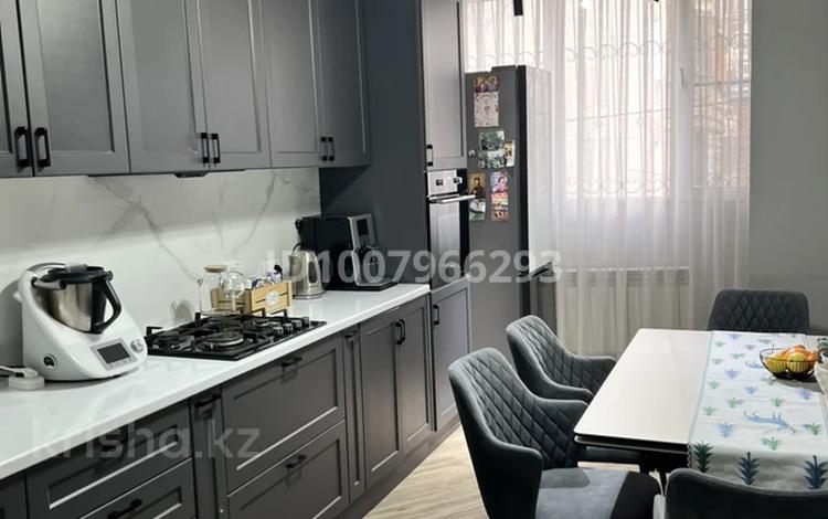 3-бөлмелі пәтер · 66 м² · 2/5 қабат, Муратбаева 175 — Муратбаева уг.Карасай батыра, бағасы: 500 000 ₸ в Алматы, Алмалинский р-н — фото 2