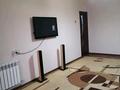 3-комнатная квартира, 65 м², 3/4 этаж посуточно, Кунаева 6 за 10 000 〒 в Таразе — фото 3