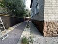 Отдельный дом · 11 комнат · 326.6 м² · 9 сот., мкр Новый Город, Привокзальная 8 за 80 млн ₸ в Караганде, Казыбек би р-н — фото 18