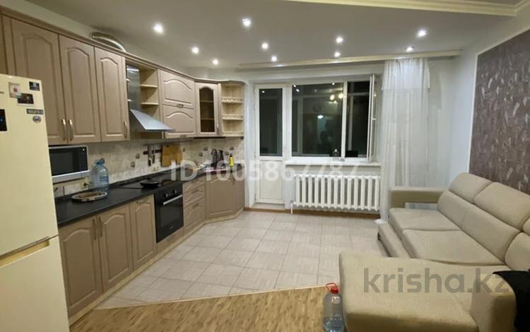 3-комнатная квартира · 70 м² · 6/18 этаж, мкр Шубар, Сарайшик 7/1 за 320 000 ₸ в Астане, Есильский р-н — фото 2