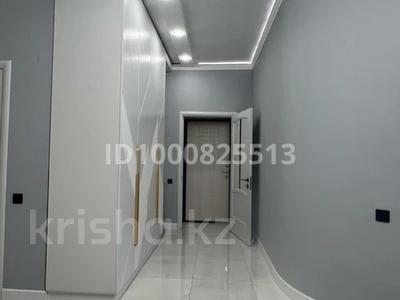 Отдельный дом · 8 комнат · 368 м² · 8 сот., Старый город, Жазыкова 69 за 99 млн 〒 в Актобе