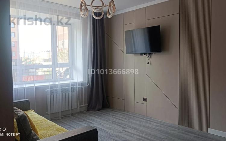 2-комнатная квартира · 40 м² · 1/5 этаж, Садвокасова 11 — Возле Жк Абай за 15 000 ₸ в Кокшетау — фото 2