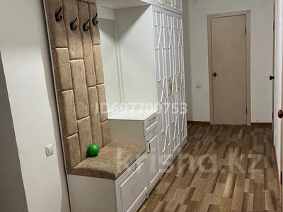 Аренда квартир в Туркестанской обл.: 2-комнатная квартира · 67 м² · 5/5 этаж, АДС 11/18 — Кафе Аль Фатих, магазин Жана кала, Уакыт жок, музыкальная школа Акжайык за 130 000 〒 2-комнатная квартира · 67 м² · 5/5 этаж, АДС 11/18 — Кафе Аль Фатих, магазин Жана кала, Уакыт жок, музыкальная школа Акжайык за 130 000 〒 в Туркестане