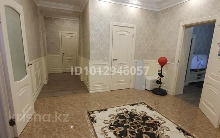 4-бөлмелі пәтер · 168 м² · 9/10 қабат, Аманжолова — Калдаякова, бағасы: 120 млн ₸ в Астане, Сарайшык р-н — фото 2