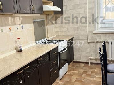 2-бөлмелі пәтер · 57 м² · 1/10 қабат, 12 ш/а. 16И, бағасы: 150 000 ₸ в Актобе, мкр 12