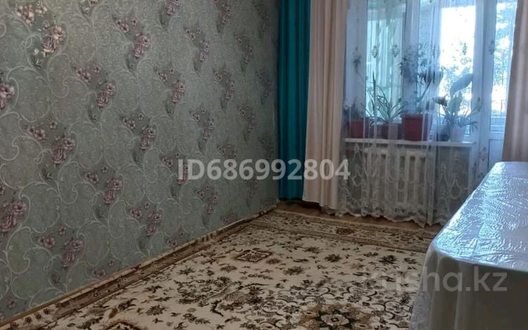 4-комнатная квартира, 77 м², 1/5 этаж, 3 мкр 43 за 8 млн 〒 в Каратау — фото 8