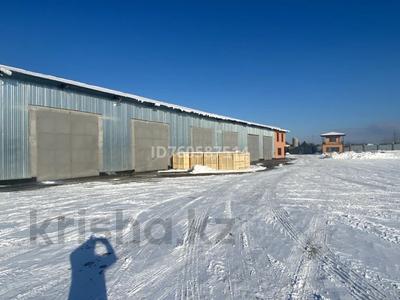 Еркін, кеңселер, қоймалар · 300 м², бағасы: 720 000 〒 в Боралдае (Бурундай), мкр Водник-2