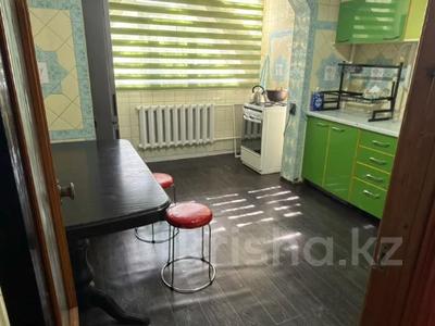 3-комнатная квартира · 70 м² · 1/9 этаж, мкр Аксай-2 14 за 44 млн ₸ в Алматы, Ауэзовский р-н