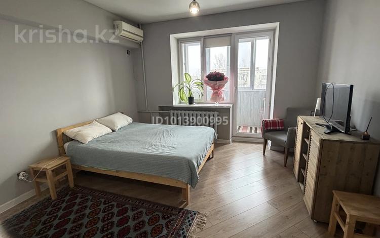 1-бөлмелі пәтер · 35 м² · 5/5 қабат, Каирбекова 16, бағасы: 38 млн ₸ в Алматы, Медеуский р-н — фото 2
