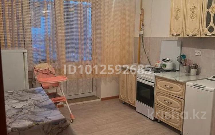 2-бөлмелі пәтер · 60 м² · 7/9 қабат, Акан сері 45, бағасы: 130 000 ₸ в Уральске — фото 2