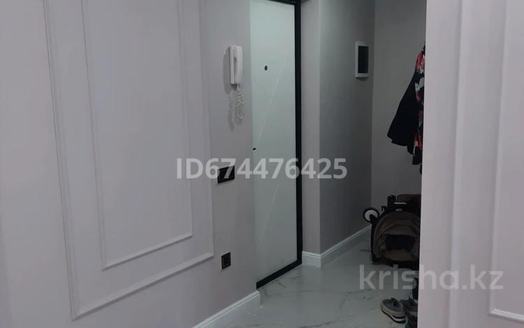 2-комнатная квартира · 76.9 м² · 1/9 этаж, 15-й мкр 55 за 28 млн ₸ в Актау — фото 9