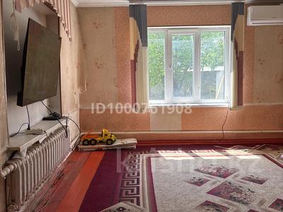 Продажа домов и дачи в Шымкенте: Отдельный дом · 4 комнаты · 115 м² · 8 сот., мкр Кайтпас 1 за 32 млн 〒 Отдельный дом · 4 комнаты · 115 м² · 8 сот., мкр Кайтпас 1 за 32 млн 〒 в Шымкенте, Каратауский р-н