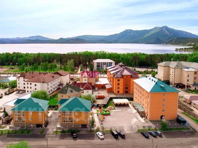 Действующий отель в Боровом всего в 100 метрах от озера · 1676 м², бағасы: 1.7 млрд ₸ в Бурабае