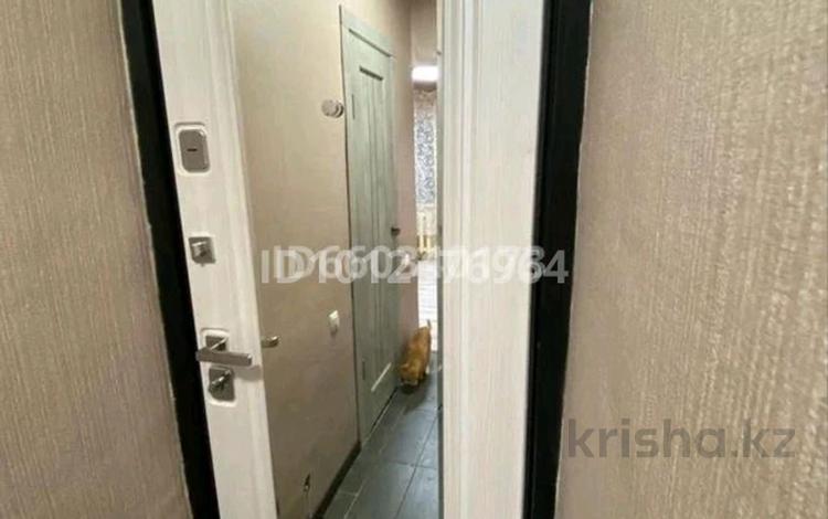 1-комнатная квартира · 32 м² · 4/5 этаж, мкр Мамыр за 180 000 ₸ в Алматы, Ауэзовский р-н — фото 2