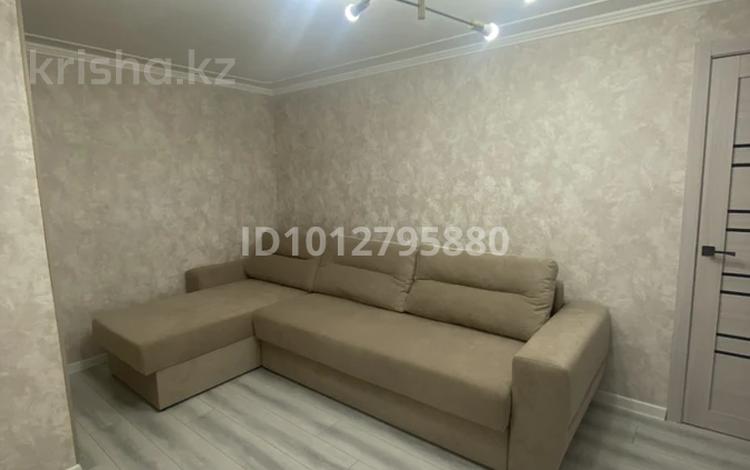 2-комнатная квартира · 46 м² · 5/5 этаж, мкр Новый Город, Бухар жырау 50 — Абзал цум вокзал парк за 12 000 ₸ в Караганде, Казыбек би р-н — фото 2