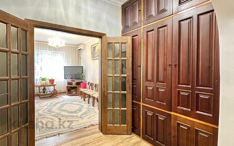 3-комнатная квартира · 105 м² · 2 этаж, мкр Аксай-4 14 за 69 млн ₸ в Алматы, Ауэзовский р-н — фото 4