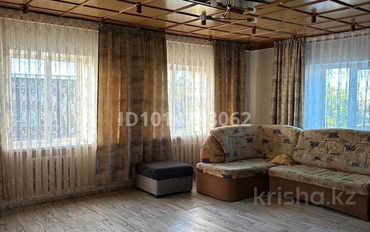 Отдельный дом · 7 комнат · 197 м² · 17 сот., Шукушева за 40 млн ₸ в  — фото 2