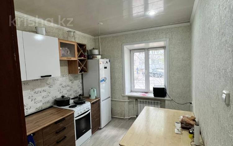 2-бөлмелі пәтер · 49.8 м² · 1/3 қабат, Бакинская 8, бағасы: 25 млн ₸ в Павлодаре — фото 2