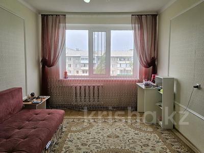 2-комнатная квартира, 55 м², 5/5 этаж, Д.А.Кунаева — 6й микр за 16.5 млн 〒 в Уральске