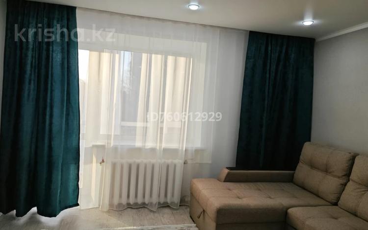 1-комнатная квартира · 35 м² · 4/9 этаж, Курмангазы 154 — Абая проспект за 12 000 ₸ в Уральске, мкр Школьник — фото 2