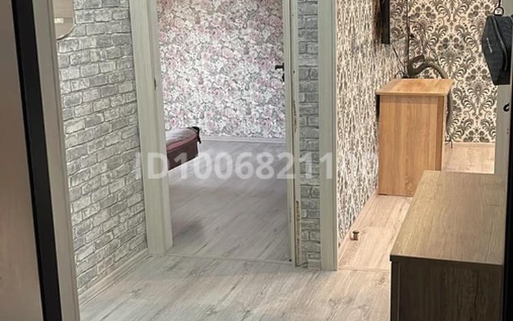 3-бөлмелі пәтер · 63.8 м² · 3/5 қабат, мкр 16-й военный городок, Пр. Суюнбая 292/4 — 16 военный городок, бағасы: 33.5 млн ₸ в Алматы, Турксибский р-н — фото 2