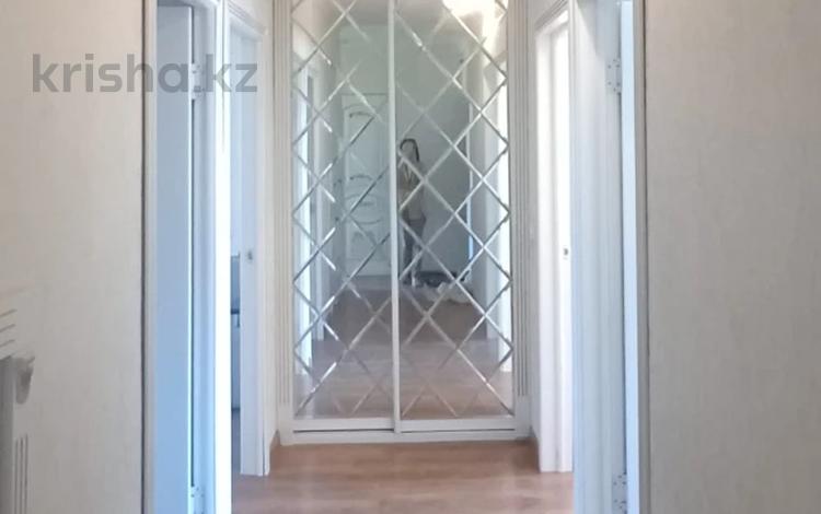 4-комнатная квартира · 92 м² · 3/5 этаж, 27-й мкр 13 за 24.5 млн ₸ в Актау — фото 2