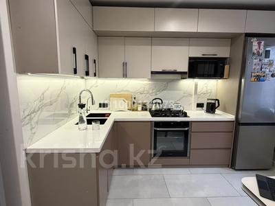 4-комнатная квартира · 85 м² · 2/5 этаж, мкр Аксай-3 33 — Момышулы уг. ул. Кабдолова за 68 млн 〒 в Алматы, Ауэзовский р-н