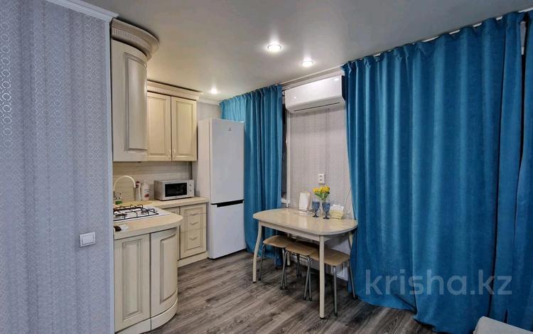 1-комнатная квартира · 35 м² · 3/5 этаж, Кабанбай батыра 40 — Шакарима за 2 000 〒 в Семее — фото 5