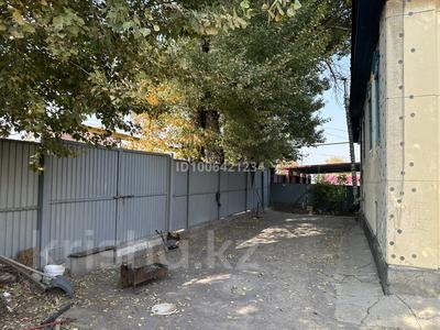 Отдельный дом · 6 комнат · 200 м² · 8 сот., Жылкыбая 74 — Пересечение улица Жакып за 62 млн ₸ в Туздыбастау (Калинино)