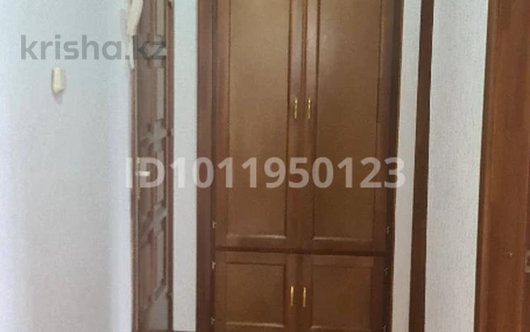 2-комнатная квартира · 43 м² · 5/5 этаж, Аманжолова 162 за 15.5 млн ₸ в Уральске — фото 2