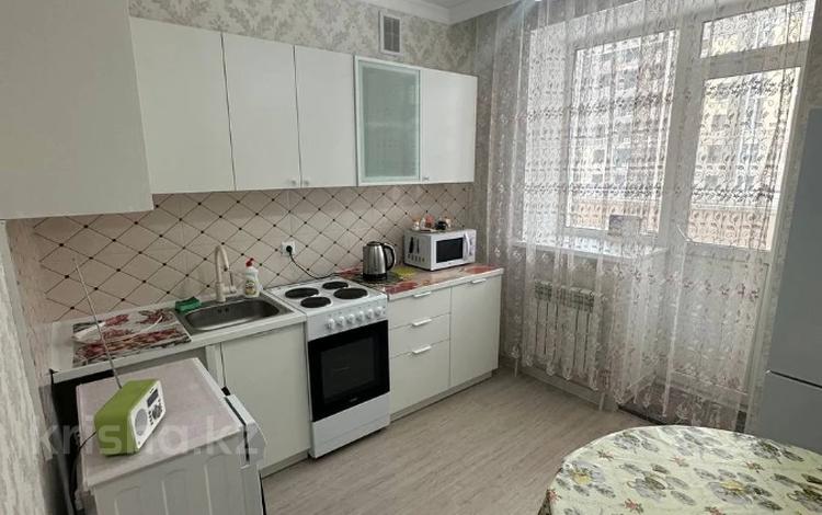 2-комнатная квартира, 54 м², 2/7 этаж, Маншук Маметовой 2